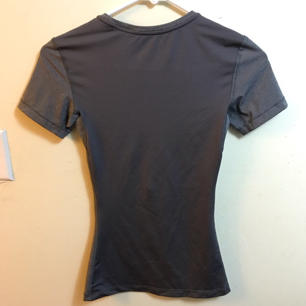 Nike - Picture 3 of 4